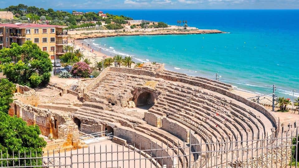 Roman Tourist Route through Tarragona: History, Culture and Mediterranean Beauty