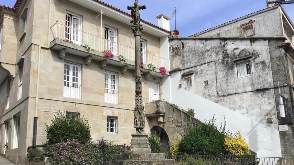 Cruceiro das Cinco Rúas en Pontevedra