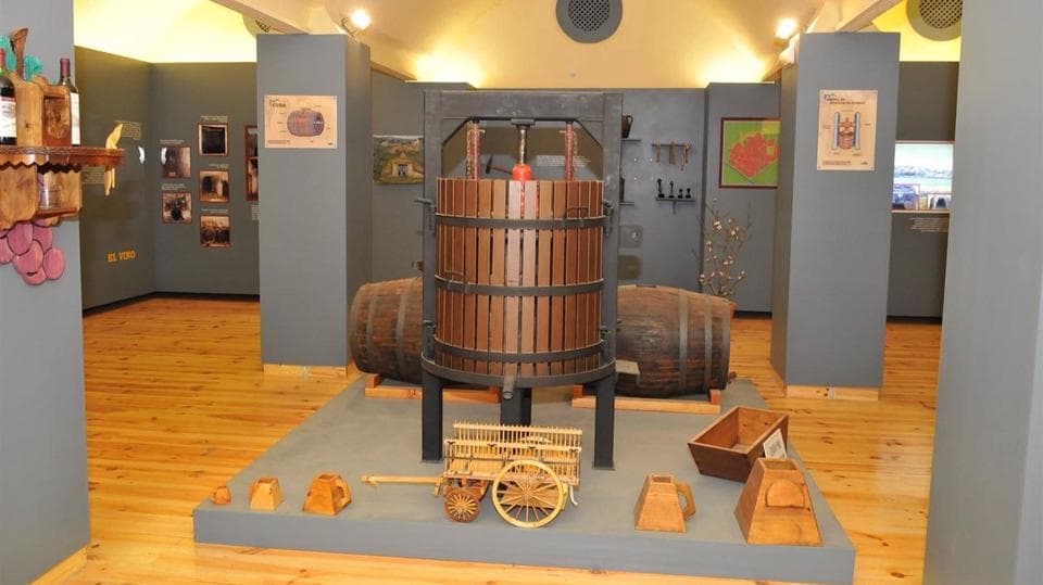 El Bodegón Interpretation Center en Almudevar