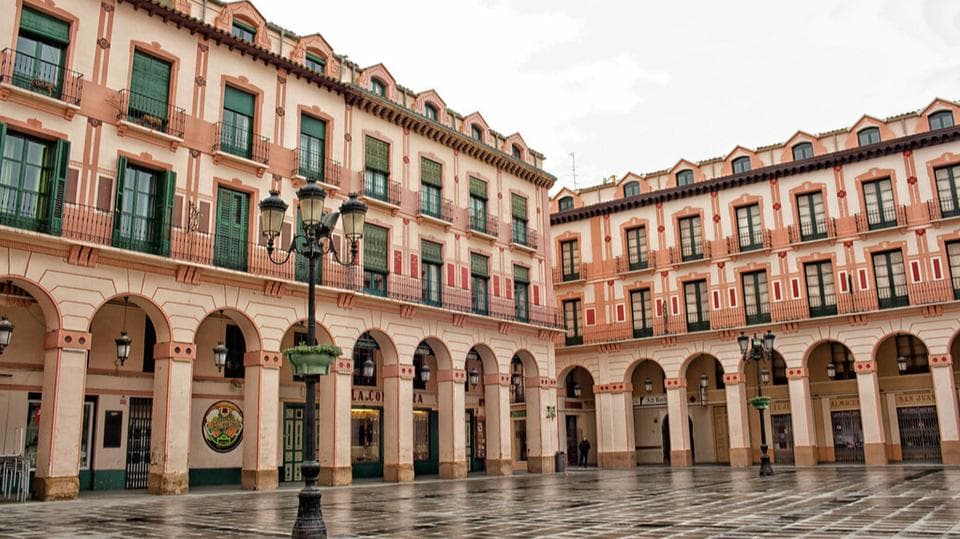 Plaza Luis López Allué in Huesca en Huesca