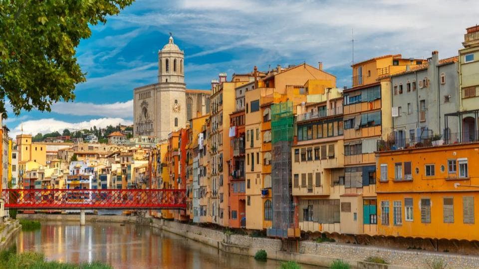 Tourist route through Girona: Discover the magic of a city full of history en Girona