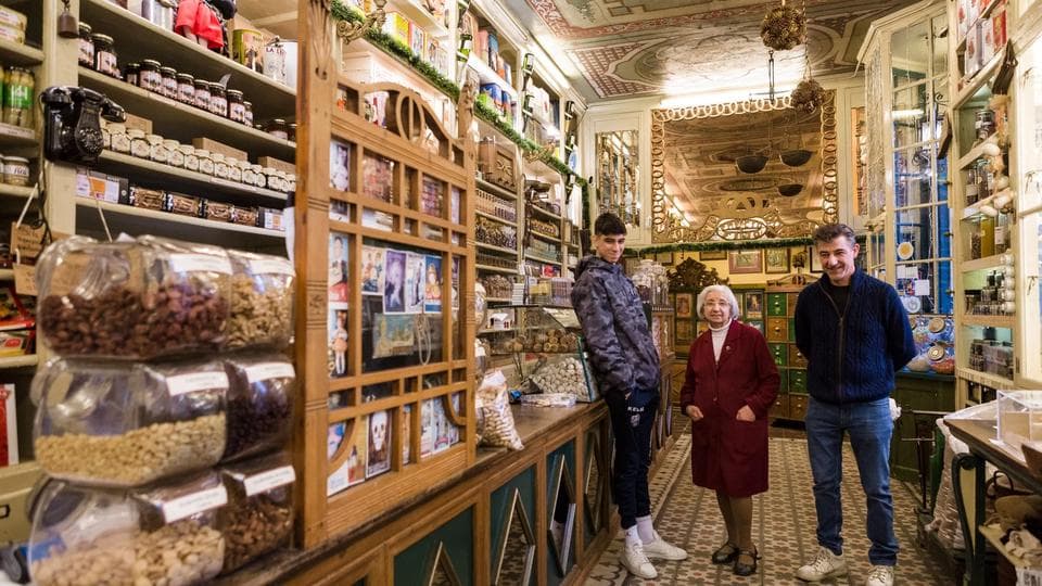 Grocery Stores The Confidence en Huesca